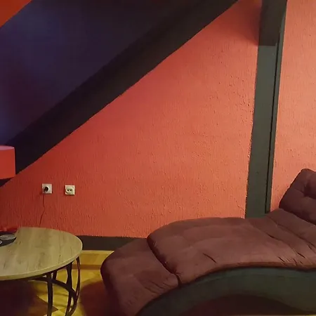 Hostel Goodnight Grooves