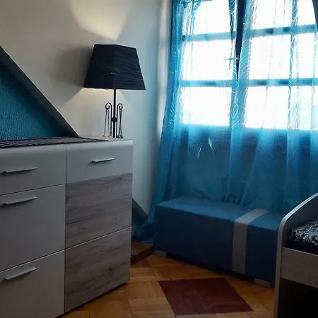 Hostel Goodnight Grooves Belgrade